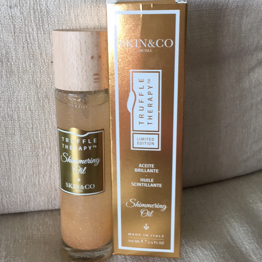 Shimmering Body Oil